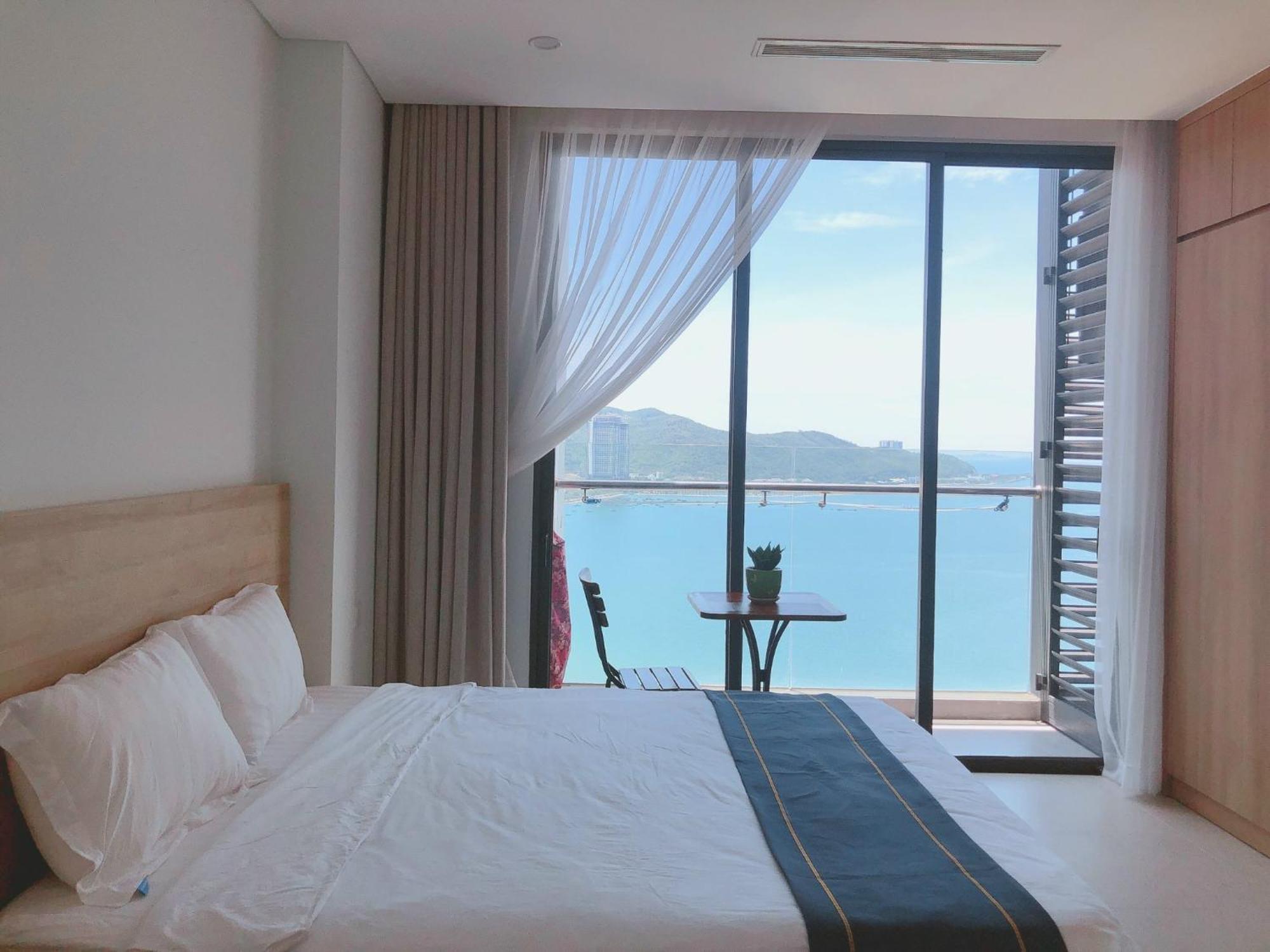 Scenia Bay Oceanfront By Housing Lägenhet Nha Trang Exteriör bild