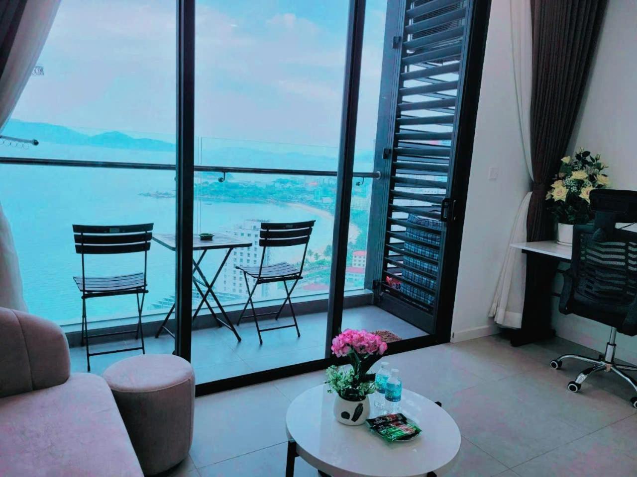 Scenia Bay Oceanfront By Housing Lägenhet Nha Trang Exteriör bild