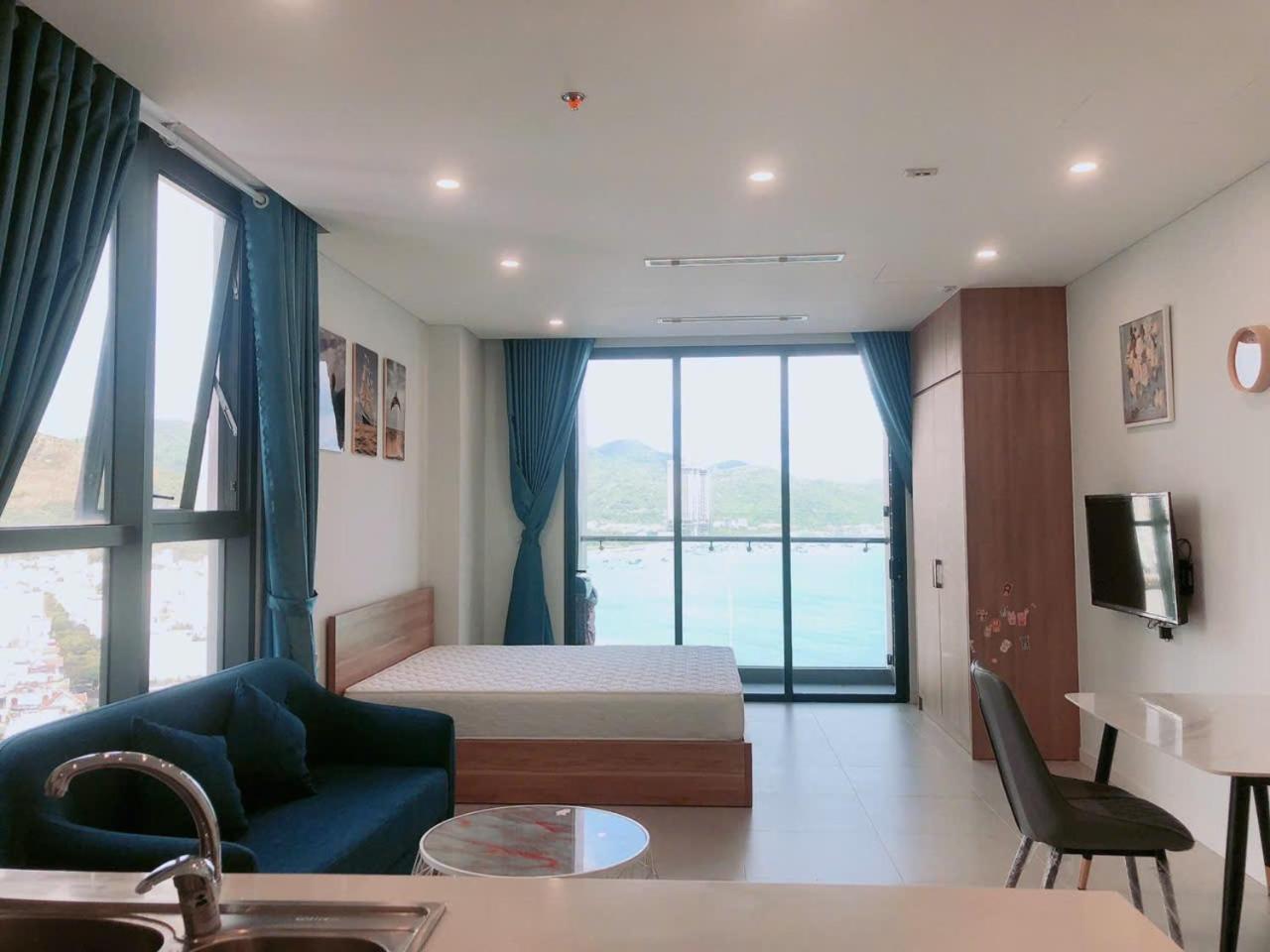 Scenia Bay Oceanfront By Housing Lägenhet Nha Trang Exteriör bild