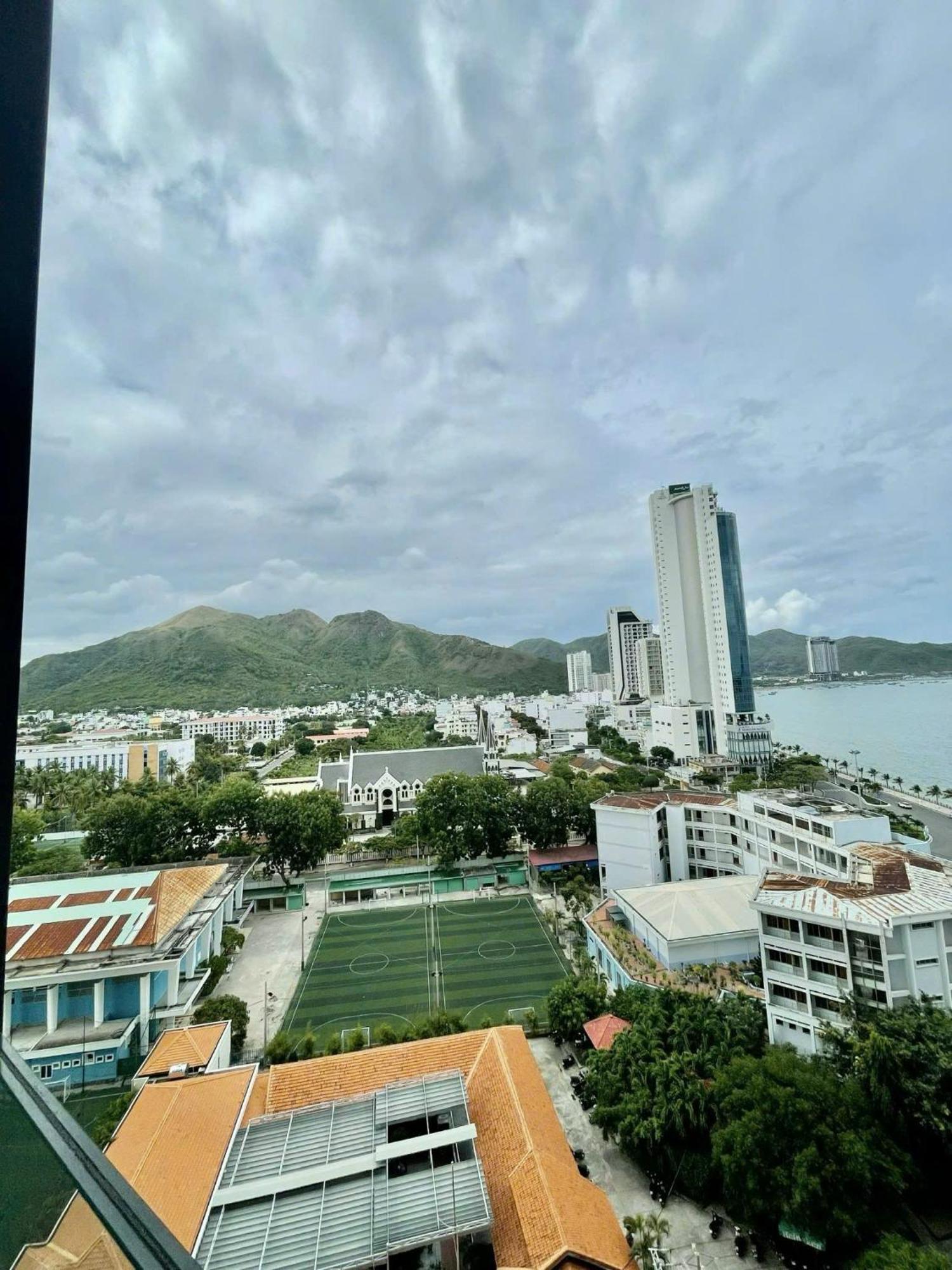 Scenia Bay Oceanfront By Housing Lägenhet Nha Trang Exteriör bild