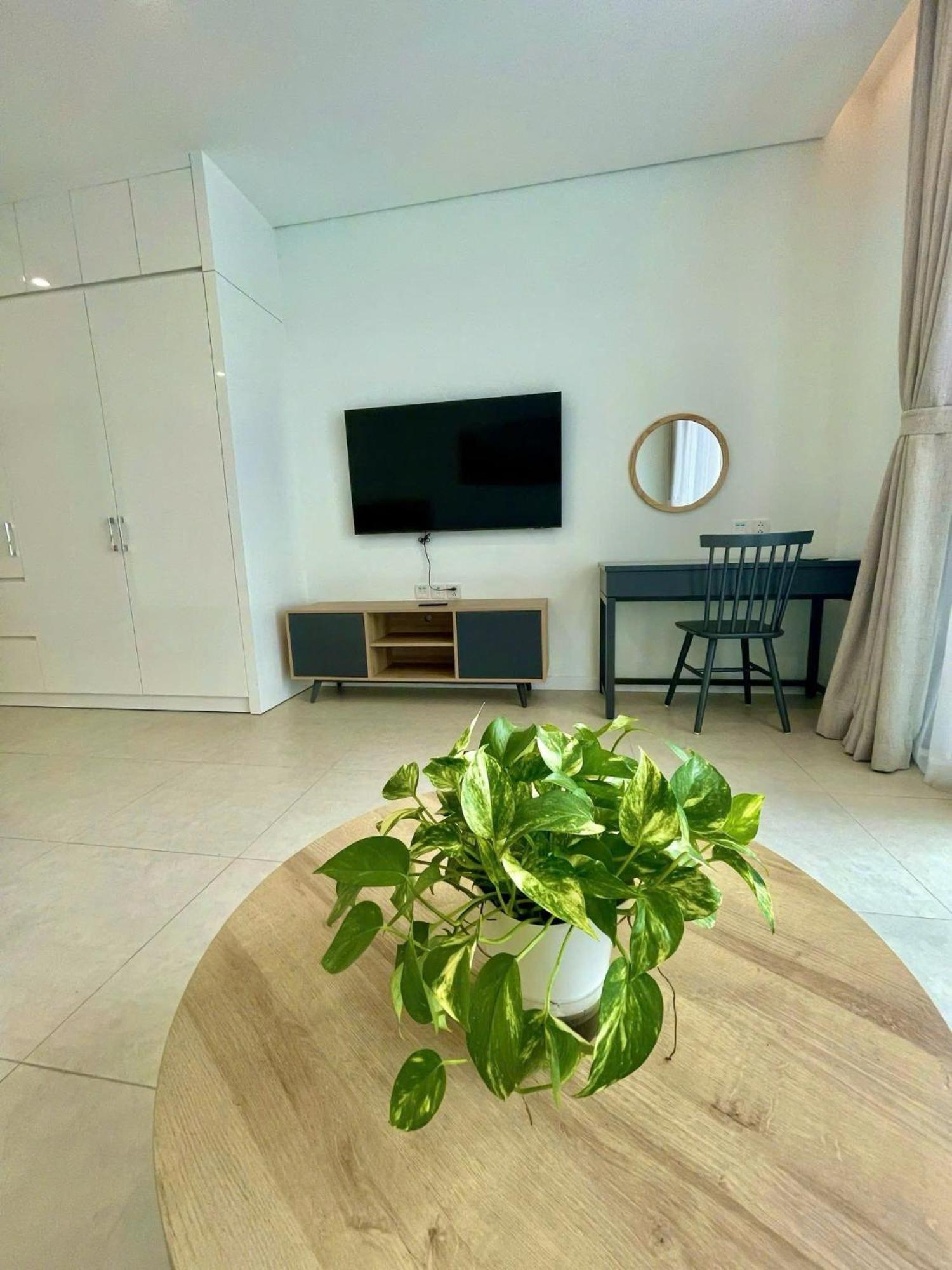 Scenia Bay Oceanfront By Housing Lägenhet Nha Trang Exteriör bild