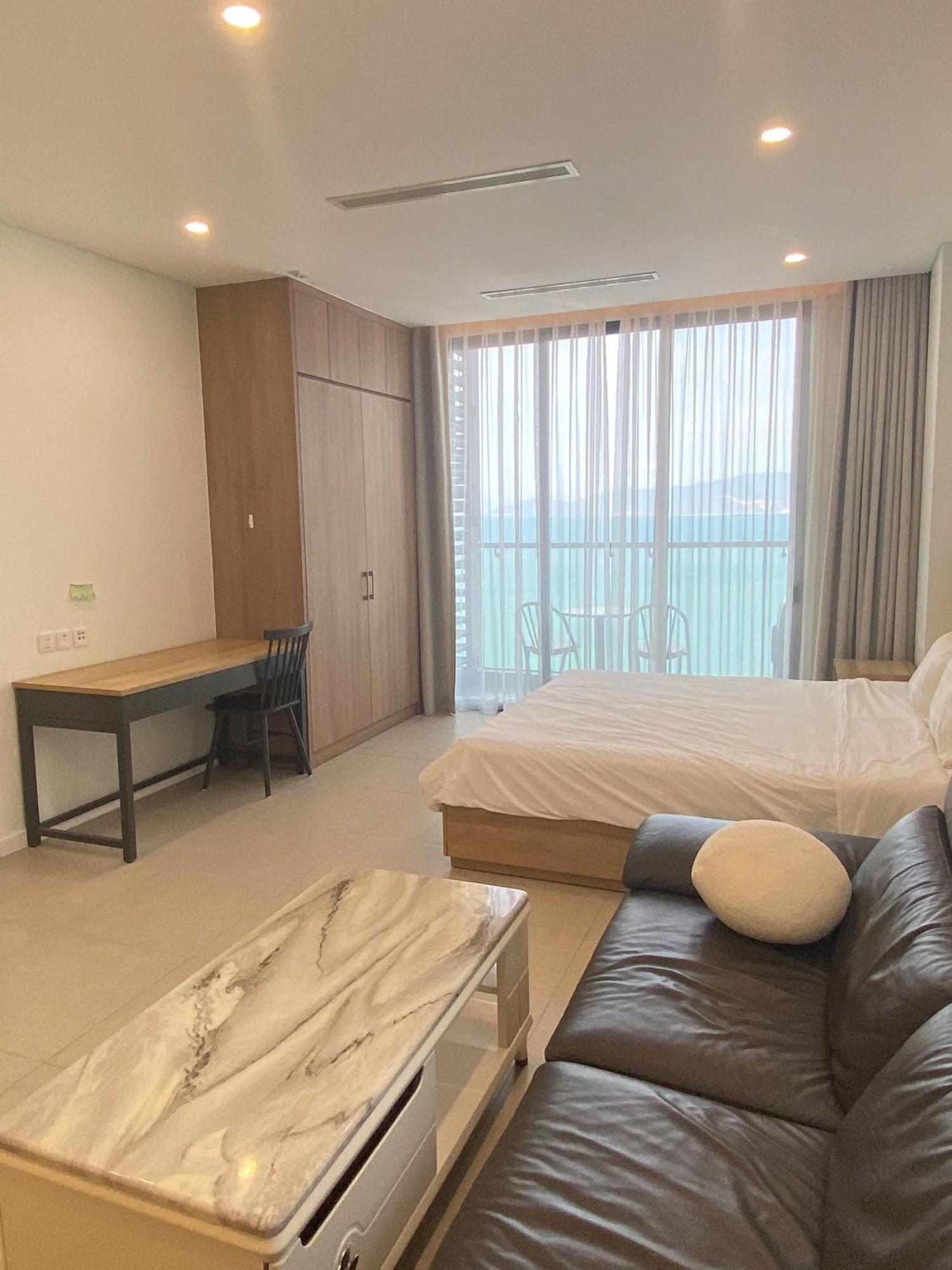 Scenia Bay Oceanfront By Housing Lägenhet Nha Trang Exteriör bild